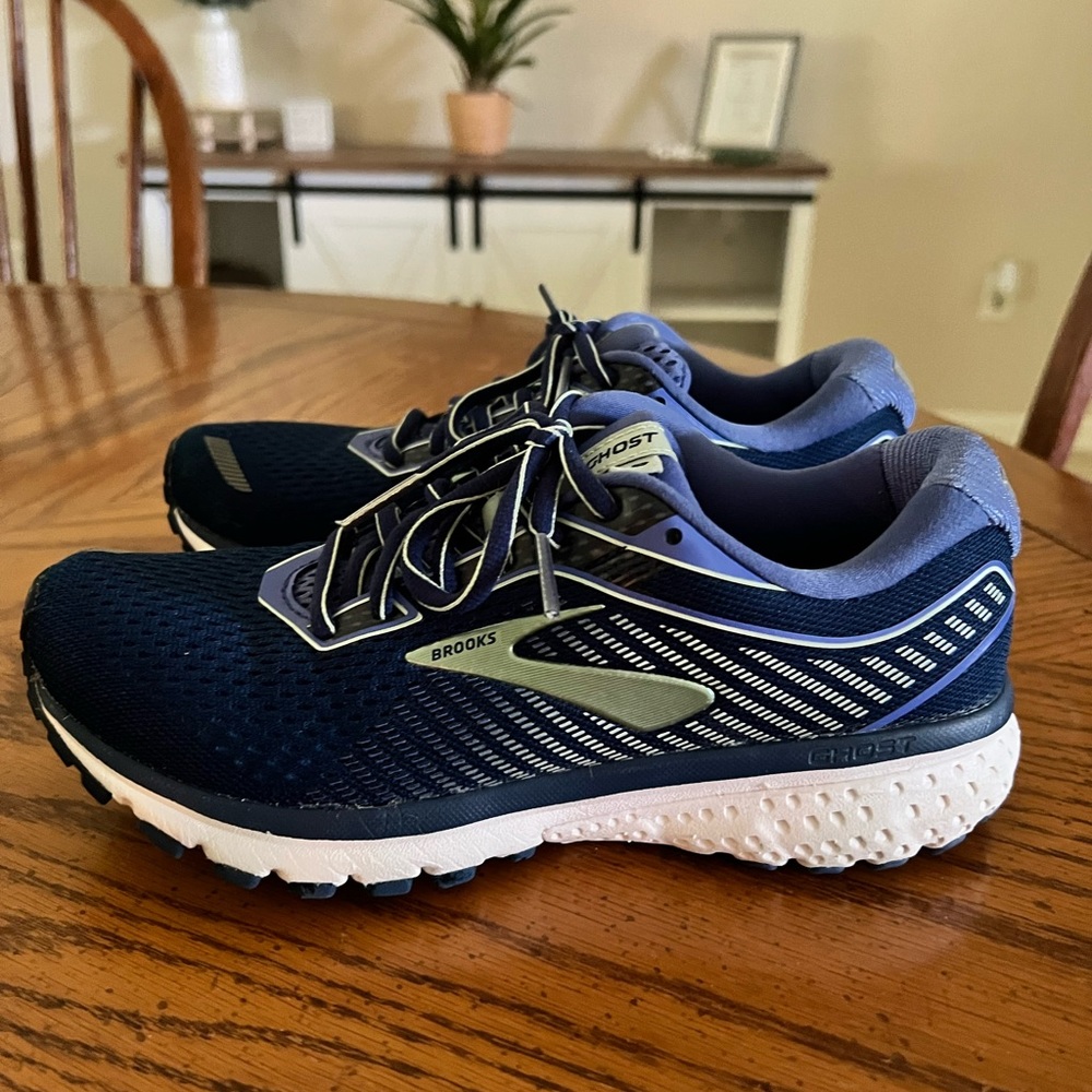 BROOKS GHOST 12 shoes